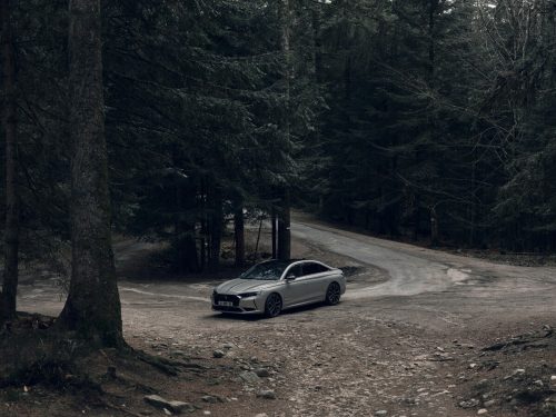 DS 9 E-Tense: Die französische Edellimo ist mit Plug-in-Hybrid-System motorisiert: 250 PS oder 360 PS (Allrad). Der Preis: ab 62.900 Euro.