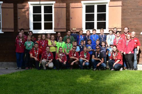 Einmal pro Woche treffen sich die Kinder und Jugendlichen zur Gruppenstunde im Pfadfinderheim in Latschau. STR