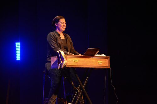 Eiselts Show ist ein kreativer Mix aus Kabarett und Theater.  bvs (2)