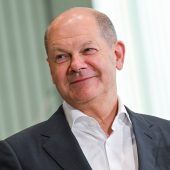 Kanzler ist bibelfest