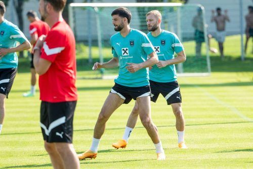 Florian Grillitsch und Konrad Laimer standen gestern auf dem Trainingsplatz. gepa