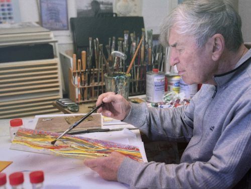 Gerhard Winkler bei der Arbeit seiner Bilder zum Thema „Streubüschen“.  Winkler
