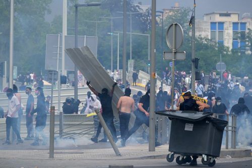 In Nanterre kam es zu den heftigsten Ausschreitungen.  AFP
