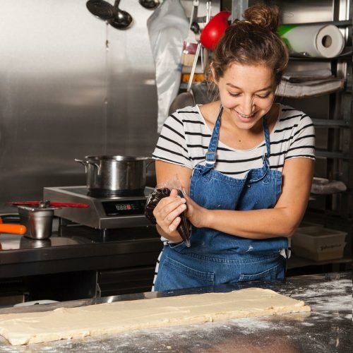 Mit Butter, Mehl und viel Arbeit wurde die gebürtige Lochauerin zu einer anerkannten Größe der Wiener Gastronomie.
