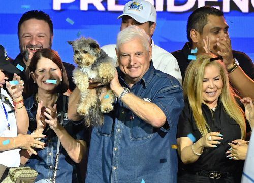 Panamas Ex-Präsident Ricardo Martinelli will 2024 wieder kandidieren. Vorher muss er sich wegen Geldwäsche vor Gericht verantworten. AFP