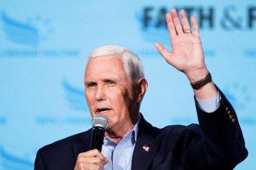 Pence fordert auch seinen früheren Chef Donald Trump heraus.  Reuters