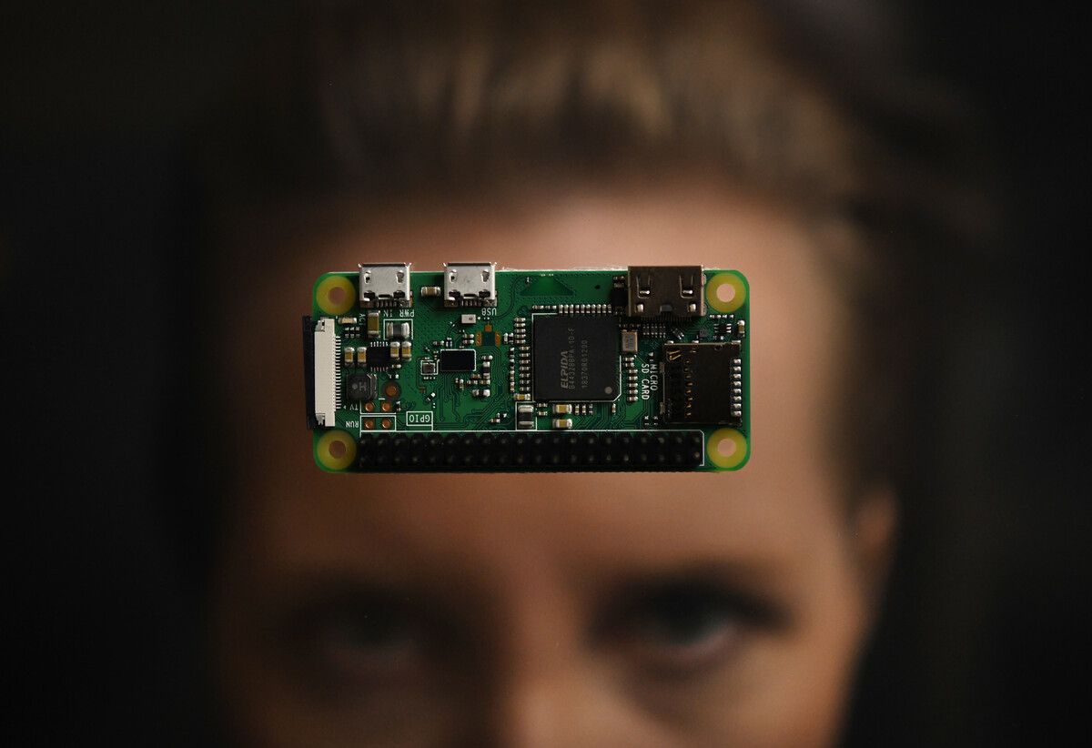 Große Sorgen bereitet den Befragten auch die zunehmende Anwendung von Künstlicher Intelligenz (KI). ap