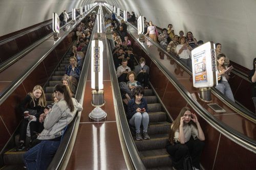 Zuflucht U-Bahn: Auch diese Woche suchten Menschen in den Tunneln Schutz vor den Attacken. AP