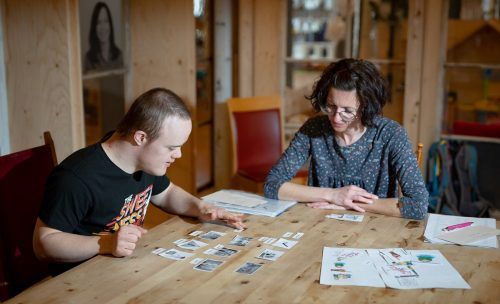Am 29. September bietet die Caritas einen Tag der offenen Tür in 13 Einrichtungen im Oberland an. Caritas