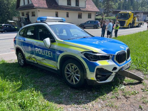 An der Verfolgung war ein deutsches Polizeiauto beteiligt.