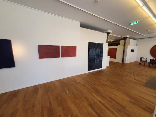 Angesichts der Werke von Gasteiger bemüht man inhaltsleeres Vokabular - vergeblich. Und so soll es auch sein. ths (2)