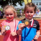 Junge Talente glänzten bei Lochauer Leichtathletik-Wettbewerb