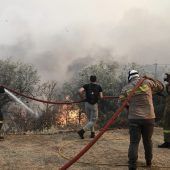 Waldbrand löst Explosion in Munitionslager in Griechenland aus