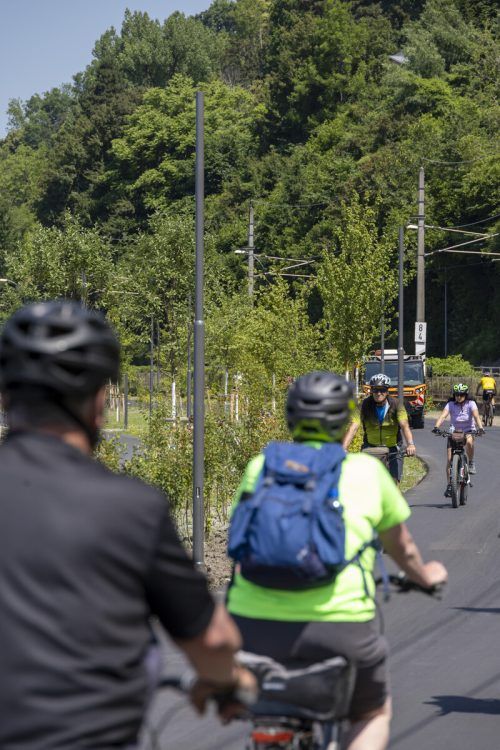 Bei den Kontrollen an den Seeanlagen sind auch Fahrradpolizisten dabei. „Die können sich durchschlängeln und fallen auch nicht so auf“, erläutert Michael Pecoraro.