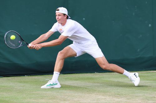 Bei seinem Wimbledon-Debüt unterlag Joel Schwärzler im Einzel und im Doppel jeweils in der ersten Runde. GEPA