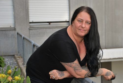Bettina Sallmayer lebt seit ihrer Geburt in der Bregenzer Achsiedlung.  HRJ (2)