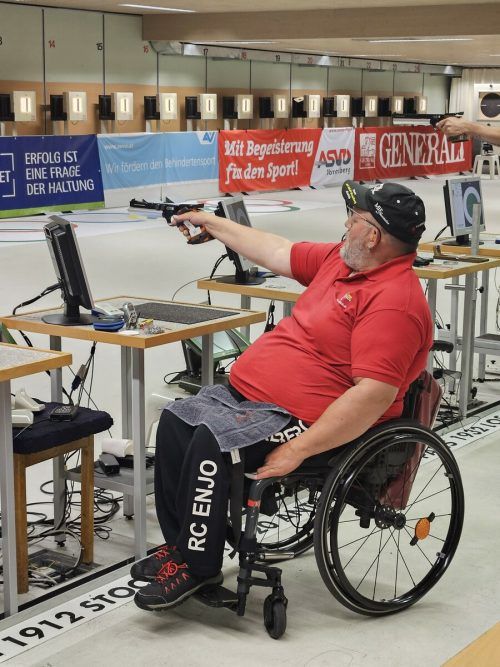 Christof Klien vom RC Enjo Vorarlberg hat das Ziel scharf im Visier. VBSV