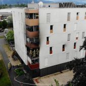 Alarm im Wohnblock: Balkon in Flammen