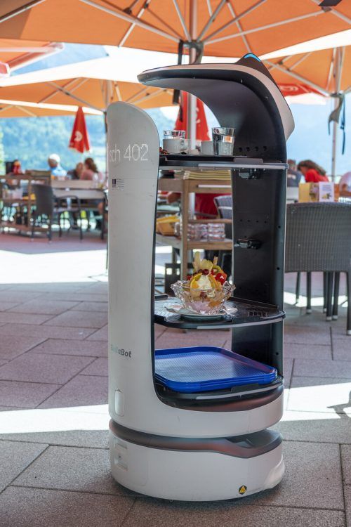 Das Hightech-Gerät wird zur Unterstützung auf der Terrasse in den Einsatz geschickt.