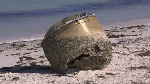 Rätsel gelöst: Bei dem mysteriösen Objekt, das an einen Strand nördlich von Perth gespült wurde, geht die Australische Weltraumagentur davon aus, dass es sich um das Gehäuse eines Feststoffraketentriebwerks handelt. AP