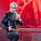 Solotournee durch Europa