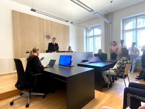 Der Angeklagte wurde wegen gefährlicher Drohung verurteilt.