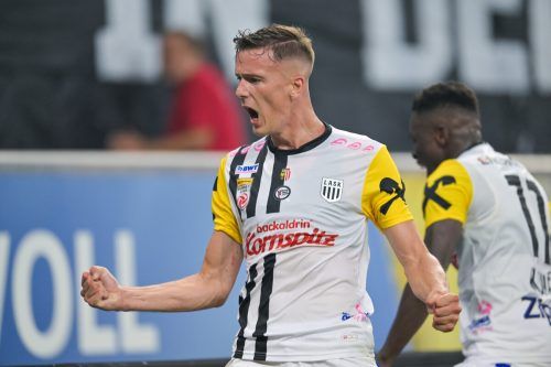 Der Ex-Altacher Felix Luckeneder sichert seinem LASK den Punktgewinn. gepa