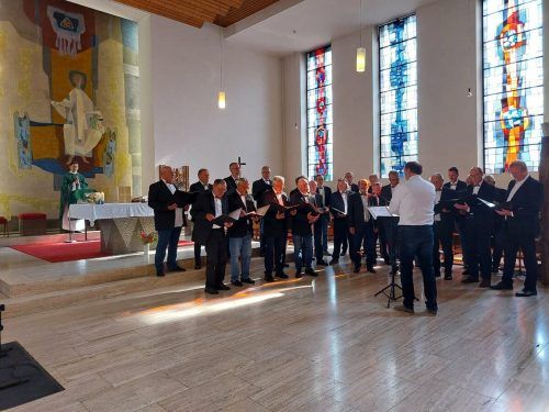 Der Männergesangsverein Hörbranz lädt zum Adventkonzert. CHF