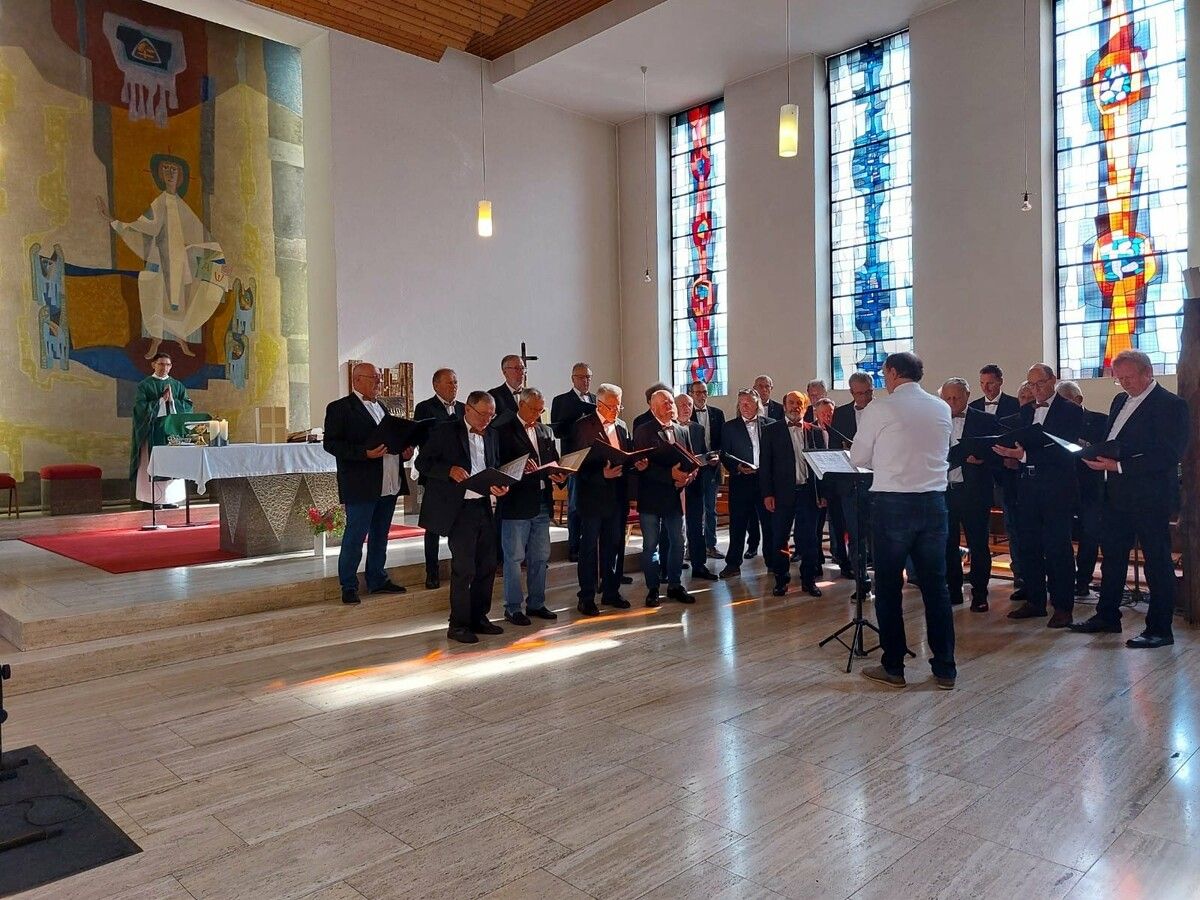Der Männergesangsverein Hörbranz lädt zum Adventkonzert. CHF