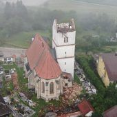 Heftiger Sturm in Kärnten fegte Kirchturm weg