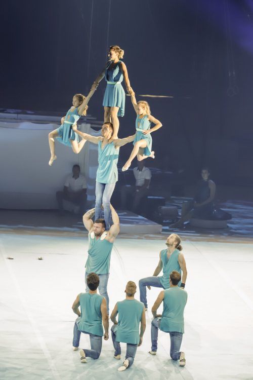 Die Akrobatik-Showgruppe „Novus“ der Turnerschaft Mäder liefert mit spektakulären Hebefiguren und Würfen eine perfekt eingeübte Vorführung. Privat