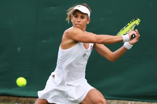 Julia Grabher muss in den nächsten Monaten den Tennis-Court gegen ein Reha-Programm tauschen. gepa