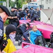 13.200 Euro kosteten Klimakleber heuer