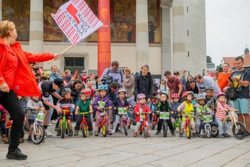 Die Kleinsten sorgten für große Anfeuerung. Beim Käferle Cup waren alle Starter am Ende Gewinner. Rhomberg