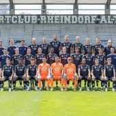 Schwarz und Weiß die neuen Dressfarben