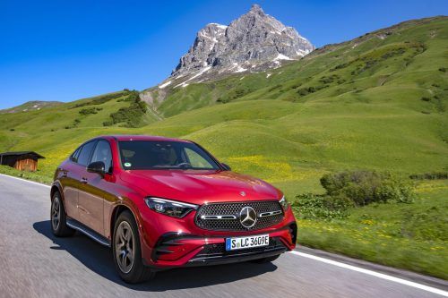 Flache Linie, schlank und dynamisch gestyled – das neue GLC Coupé gefällt mit ausgewogeneren Proportionen als der Vorgänger. Werk