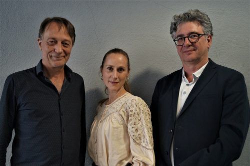 Gerald Futscher, Verena Rossbacher und Jürgen Thaler stellten im Theater Kosmos jeweils zwei Bücher vor.  YAS (2)