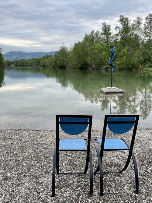 Im Areal des Kieswerks „Kopf-Kies“ am Alten Rhein wird Theater gespielt. 