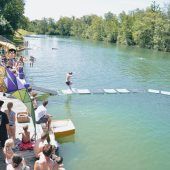 „Walk on Water Challenge“ im Erholungszentrum Rheinauen
