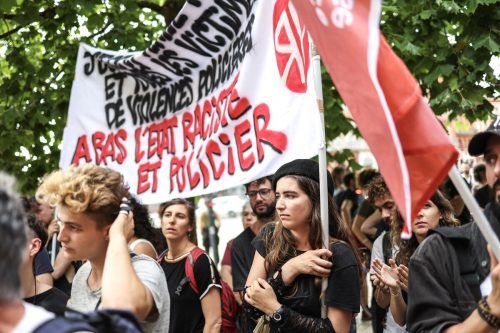 In Frankreich kam es zu Protesten und auch Krawallen.  AFP