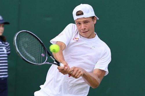 Joel Schwärzler schlägt im Juniorenbewerb der US Open auf. gepa