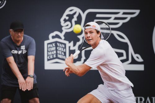 Joel Schwärzler unterlag in der Qualifikation Dennis Novak 4:6, 1:6 und spielt im Doppel mit Filip Misolic im Hauptbewerb. KTC/Maria Knoll