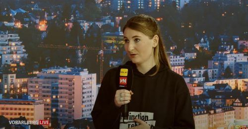 Marina Hagen-Canaval bei V-LIVE zu Gast.