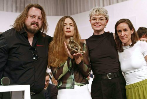 Martin Piekar (Kelag-Preis / BKS-Bank-Publikumspreis), Valeria Gordeev (Bachmann-Preis), Laura Leupi (3sat-Preis) und Anna Felnhofer (Deutschlandfunk-Preis). APA/EGGENBERGER