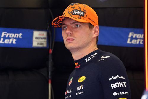 Max Verstappen in seinem Red Bull ist weiterhin der Schnellste. Gepa