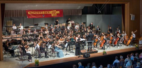 Musikschüler aus sieben Musikschulen bilden die jungPhil. EM