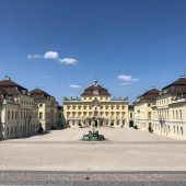 Ein Schloss und die Residenzstadt