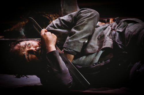Wo alle sechs Jahre das Leiden Jesu dargestellt wird, im Passionsspielhaus Erl, hatte kürzlich Wagners „Siegfried“ Premiere. XIOMARA BENDER