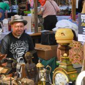 Nachtflohmarkt am Lustenauer Kirchplatz