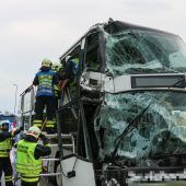 Reisebusse kollidiert